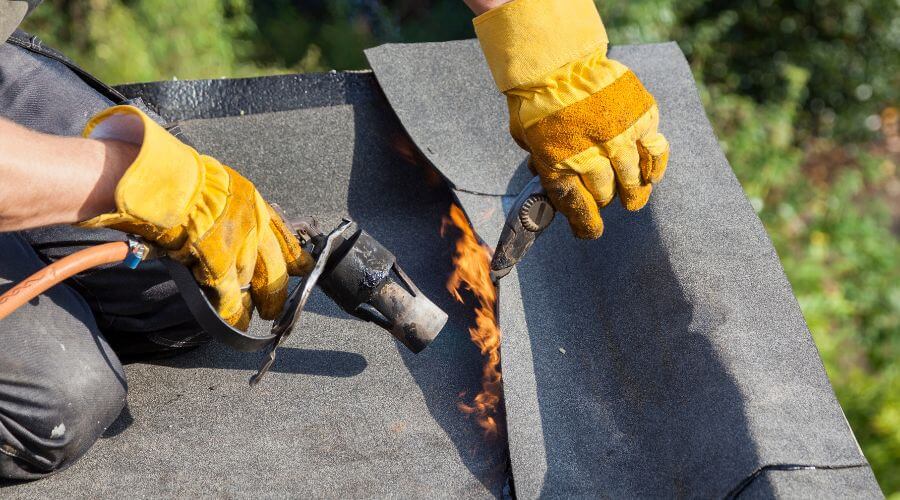 Professional gutter cleaning in Allegan, MI